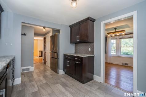 24 Colonial Street West Hartford CT 06110