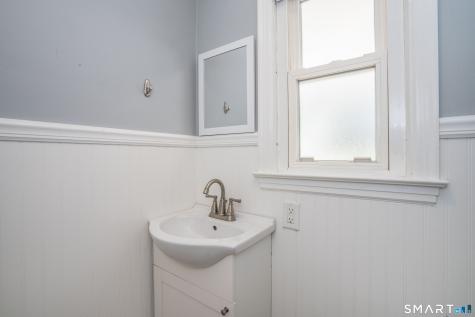 24 Colonial Street West Hartford CT 06110