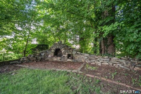 24 Colonial Street West Hartford CT 06110