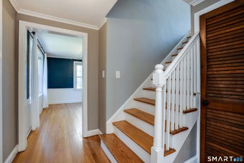 24 Colonial Street West Hartford CT 06110