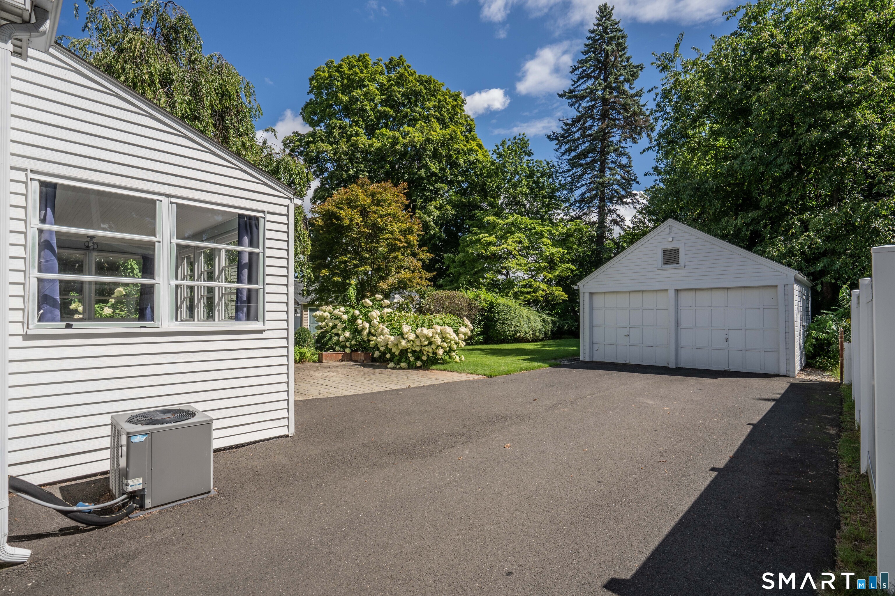 24 Colonial Street West Hartford CT 06110