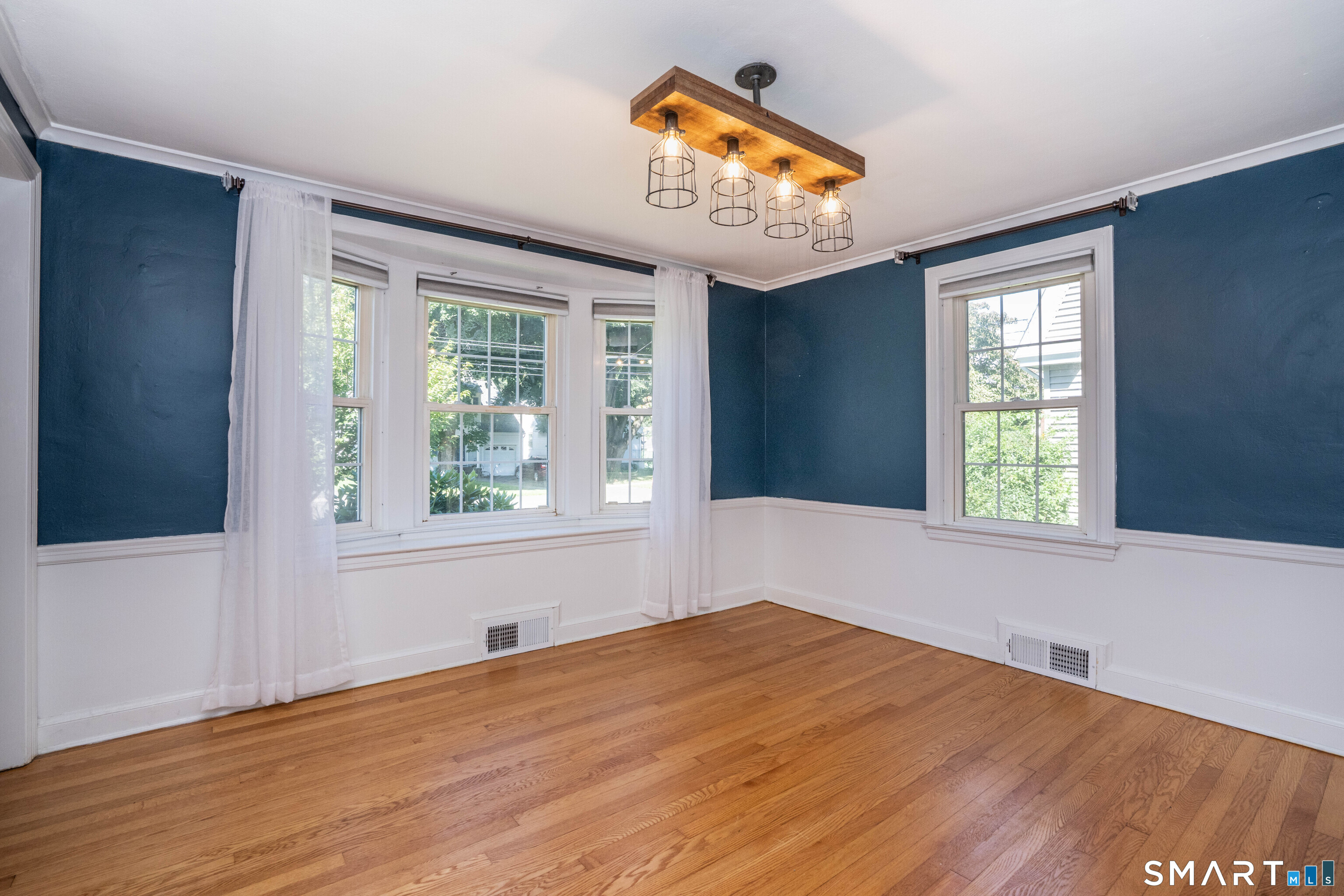 24 Colonial Street West Hartford CT 06110