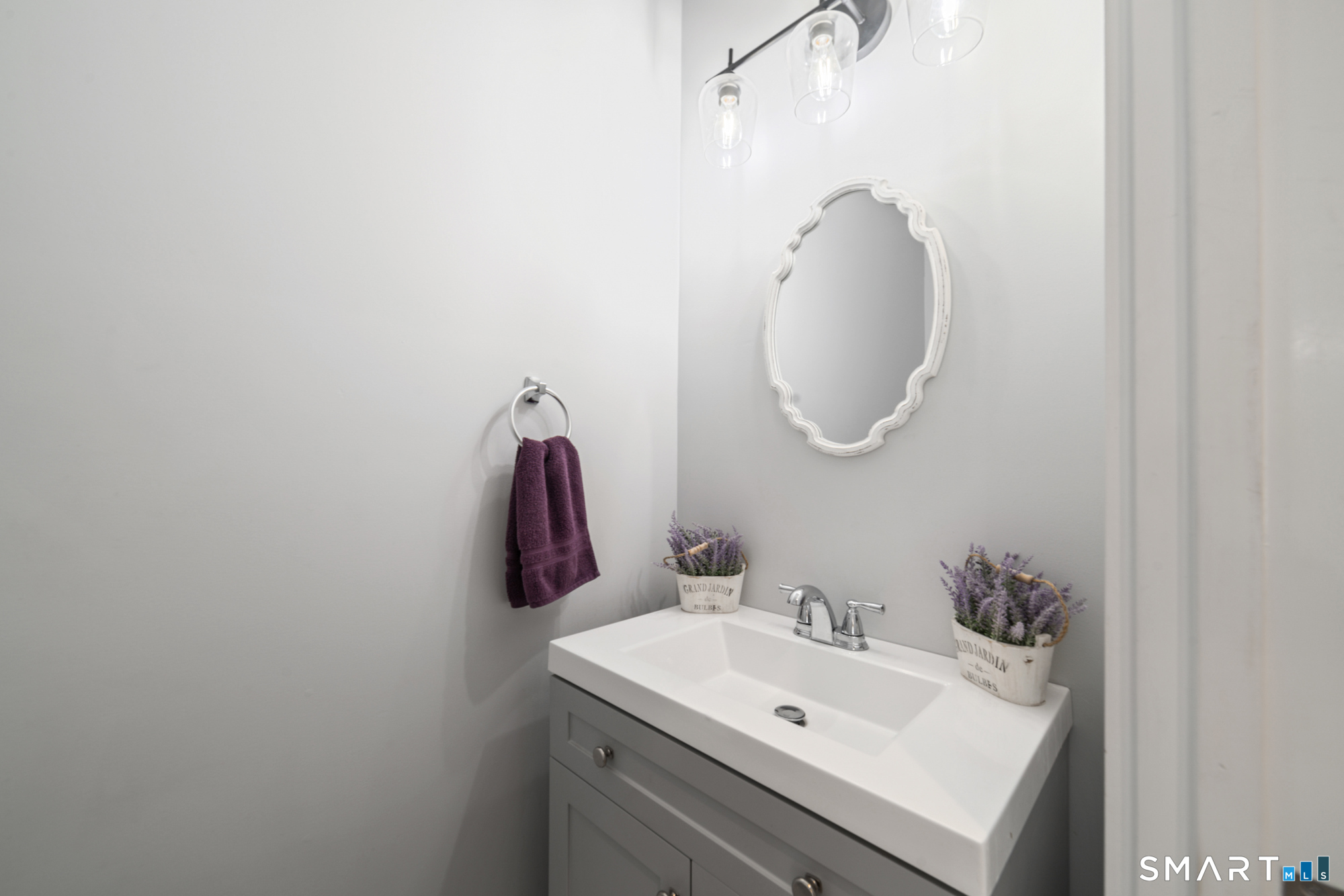 16 Glen Grove Road Deep River CT 06417