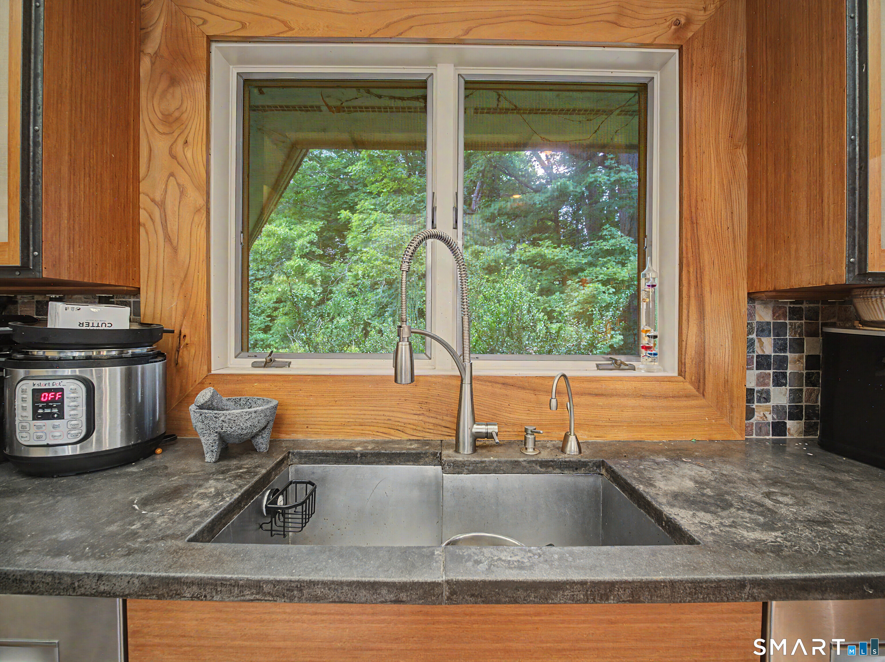 40 Ferncliff Drive West Hartford CT 06117