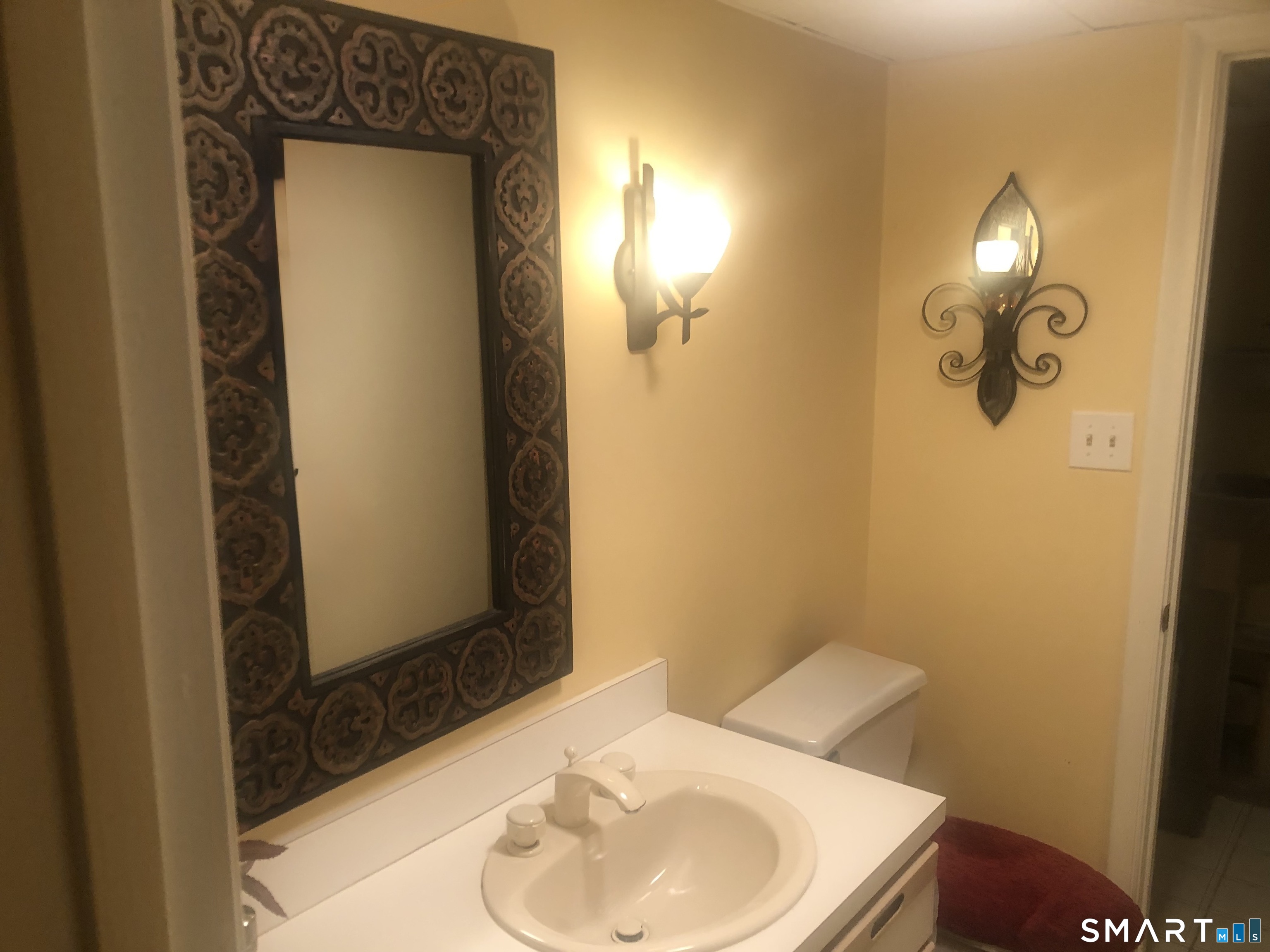 40 Ferncliff Drive West Hartford CT 06117