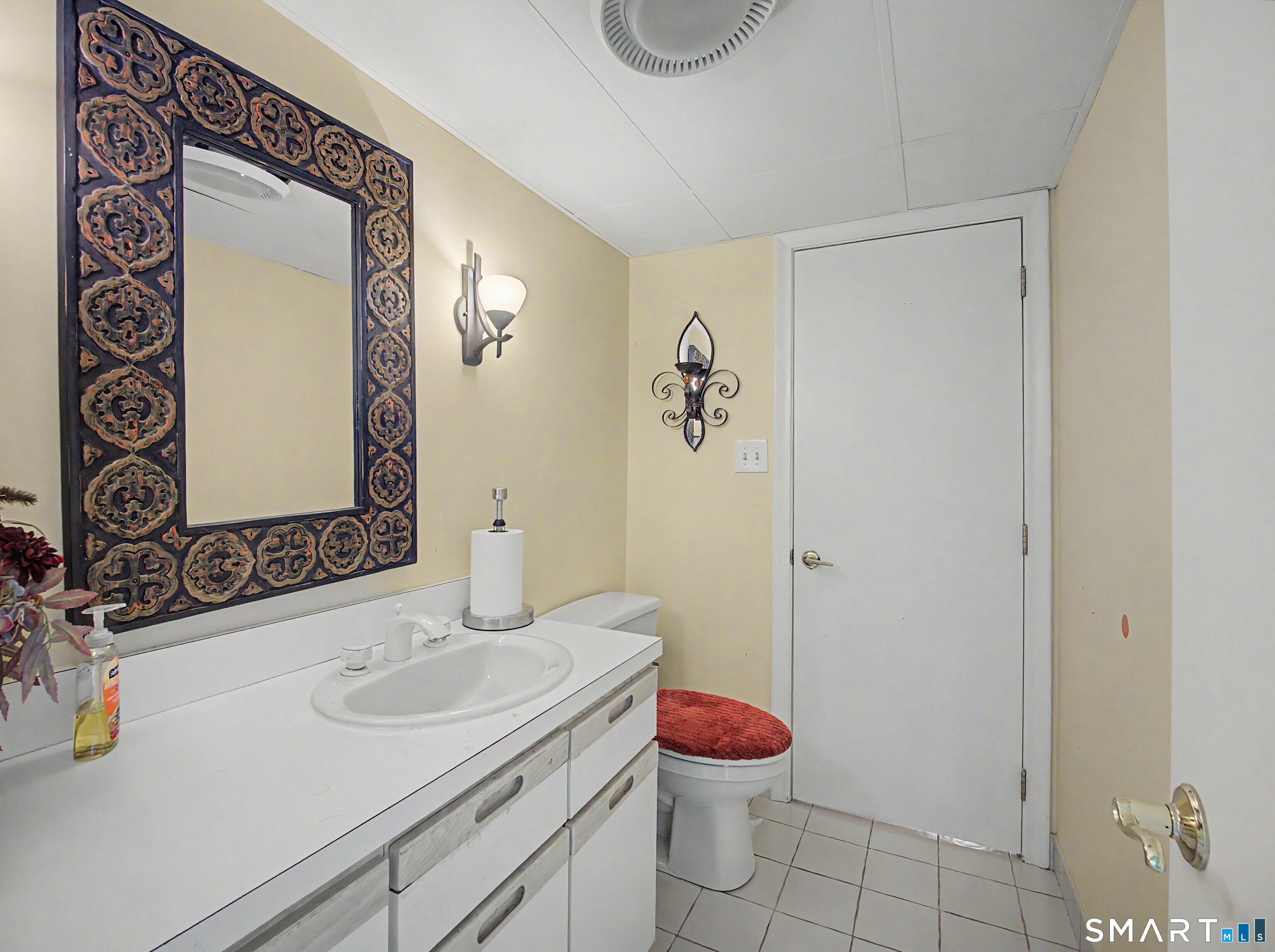 40 Ferncliff Drive West Hartford CT 06117