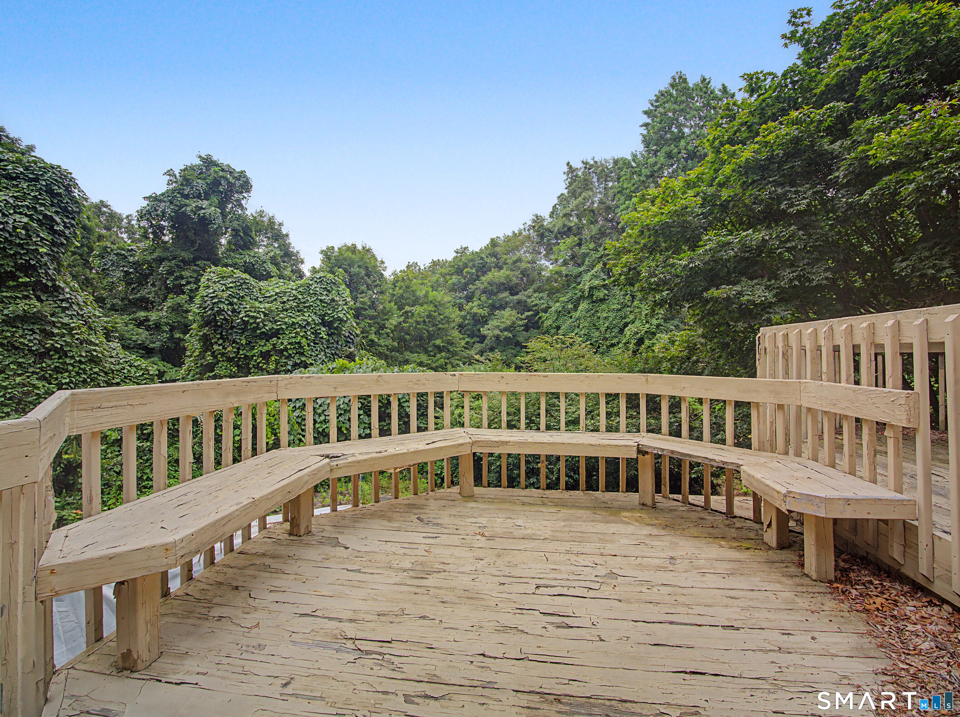 40 Ferncliff Drive West Hartford CT 06117