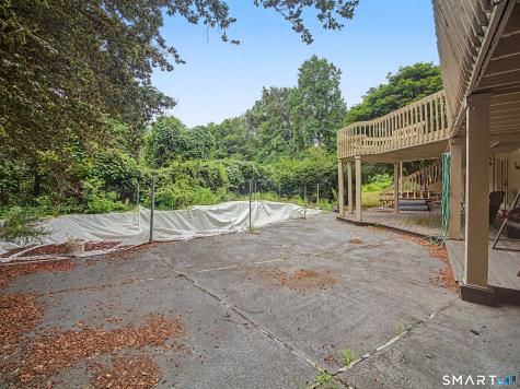 40 Ferncliff Drive West Hartford CT 06117