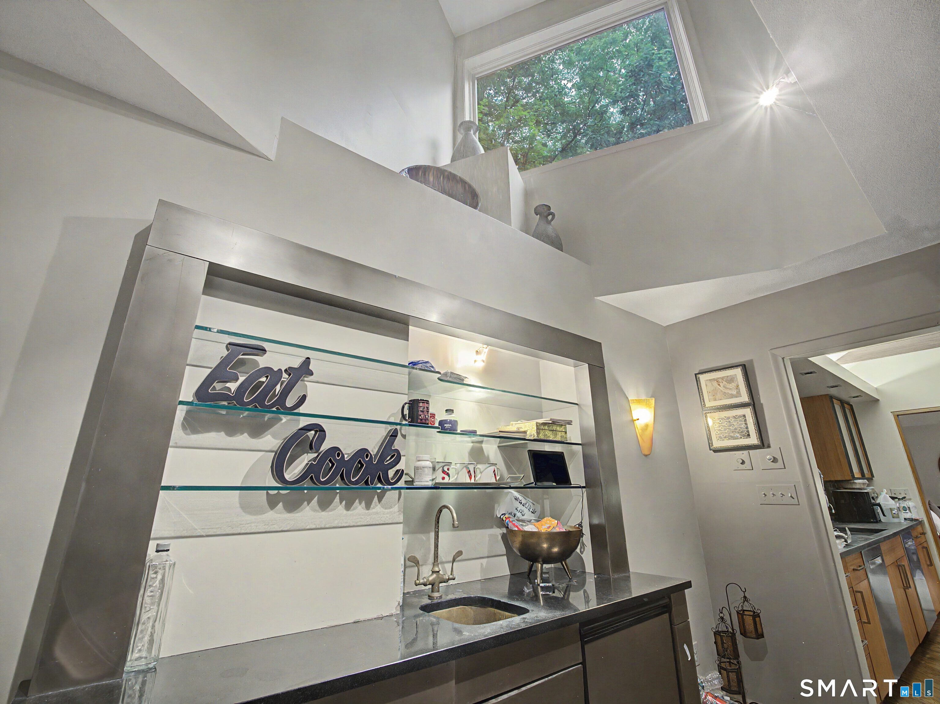 40 Ferncliff Drive West Hartford CT 06117