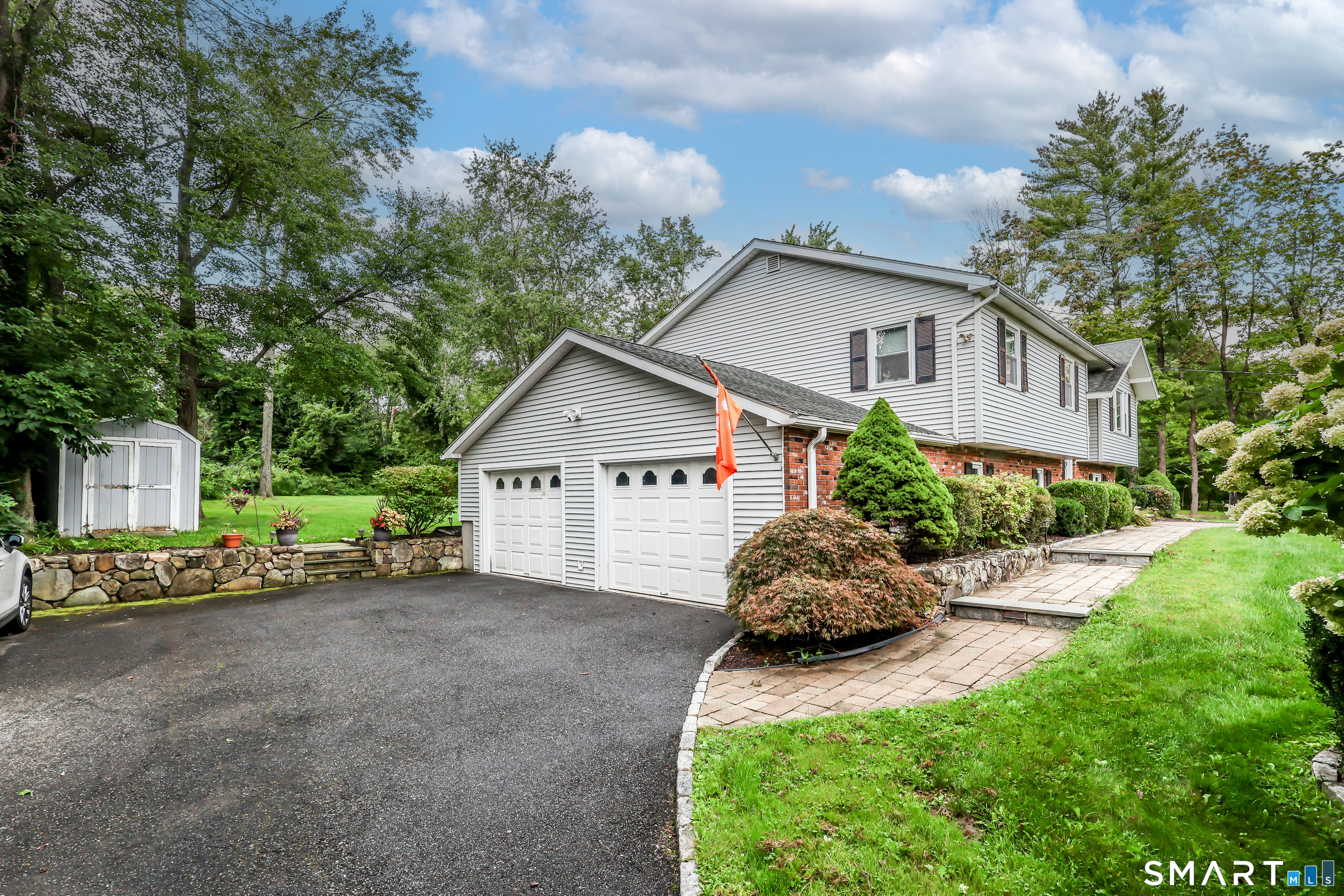 4 Old Turnpike Road Brookfield CT 06804