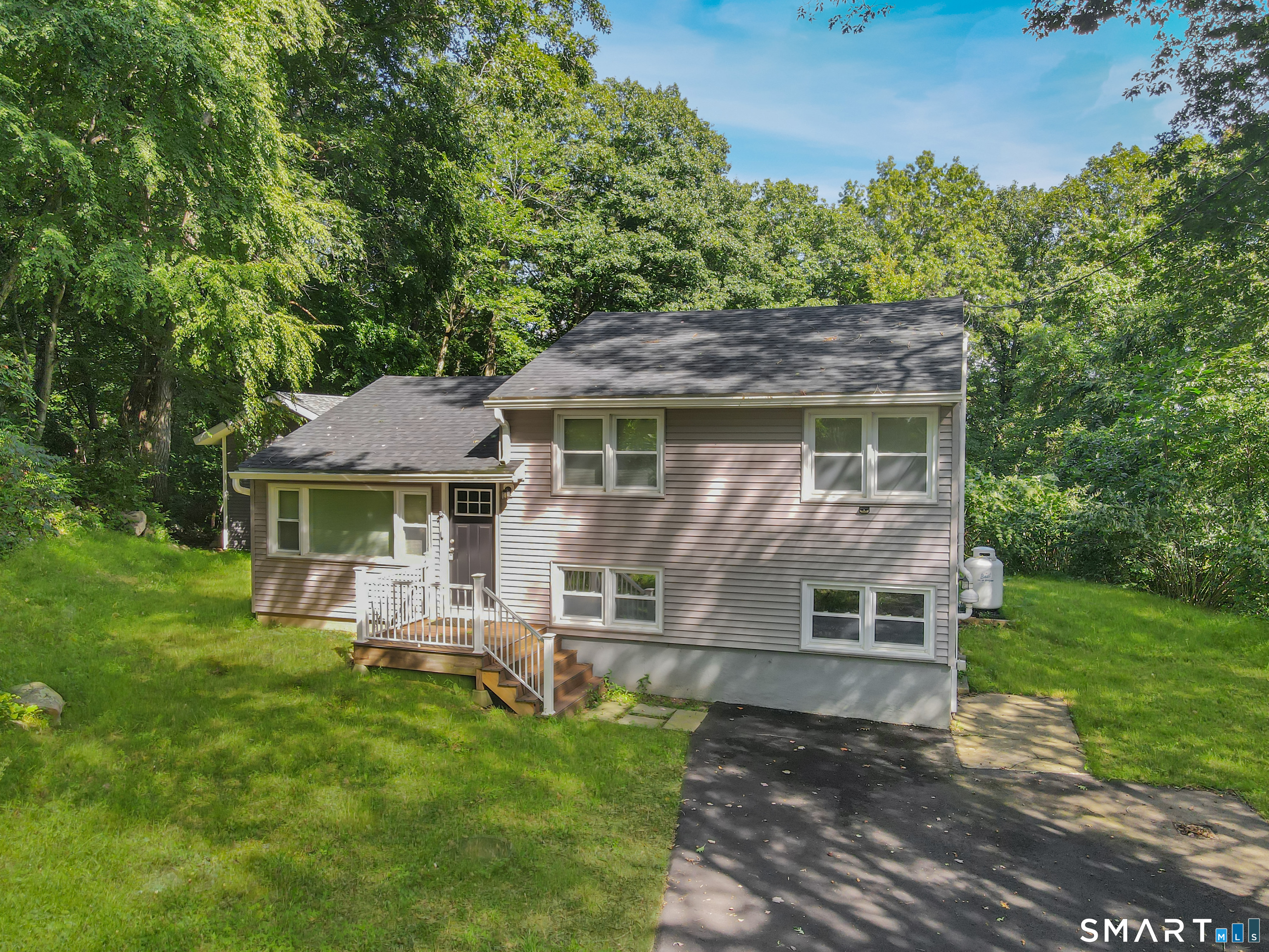 30 Birchwood Road Monroe CT 06468