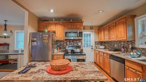 409 Oakville Avenue Waterbury CT 06708