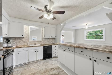 38 Sparrowbush Road East Hartford CT 06108