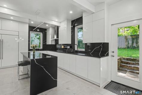 8 Saint Ronan Terrace New Haven CT 06511