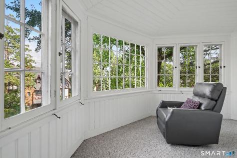 8 Saint Ronan Terrace New Haven CT 06511