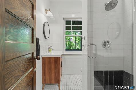 8 Saint Ronan Terrace New Haven CT 06511