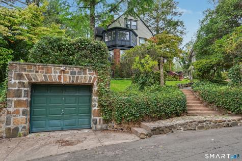 8 Saint Ronan Terrace New Haven CT 06511