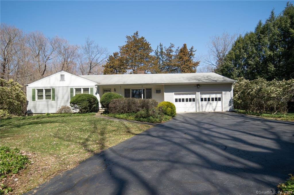 112 Dabney Road New Canaan CT 06840
