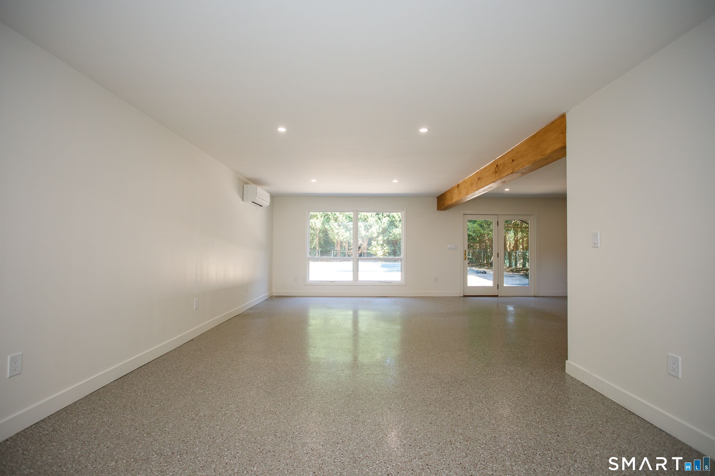 10 Royal Oaks Drive Norwich CT 06360