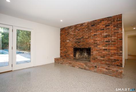 10 Royal Oaks Drive Norwich CT 06360