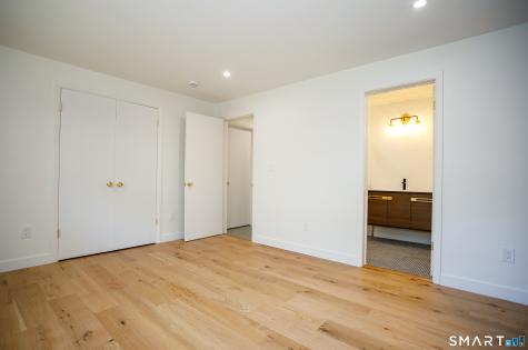 10 Royal Oaks Drive Norwich CT 06360