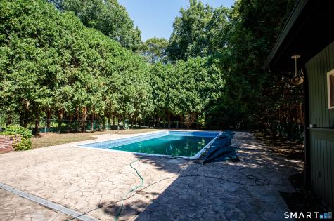 10 Royal Oaks Drive Norwich CT 06360