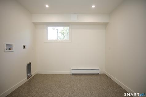 10 Royal Oaks Drive Norwich CT 06360
