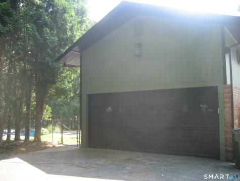 10 Royal Oaks Drive Norwich CT 06360