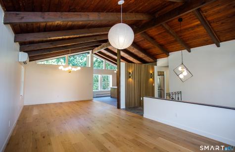 10 Royal Oaks Drive Norwich CT 06360