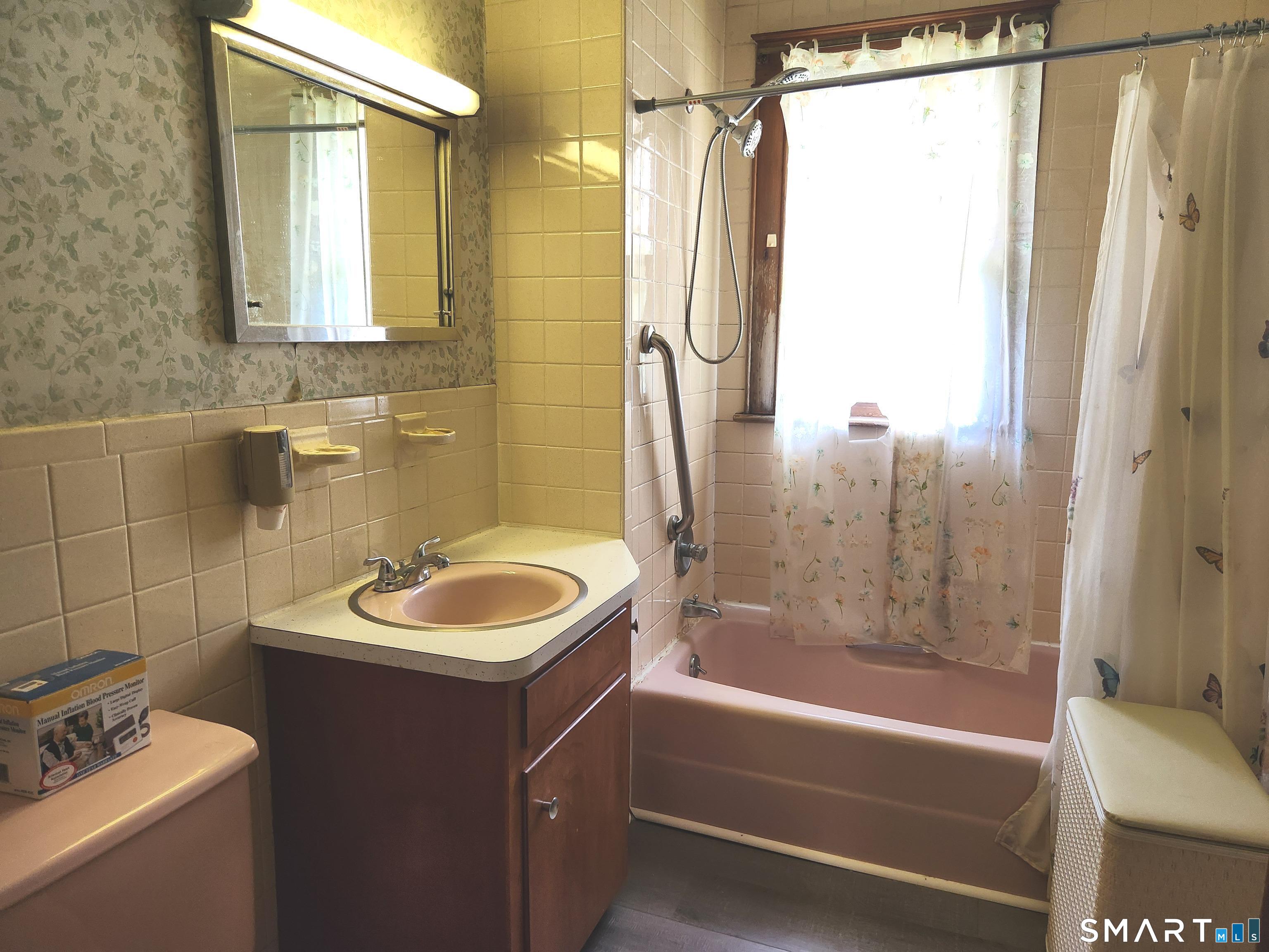 47 Ashworth Street Manchester CT 06040