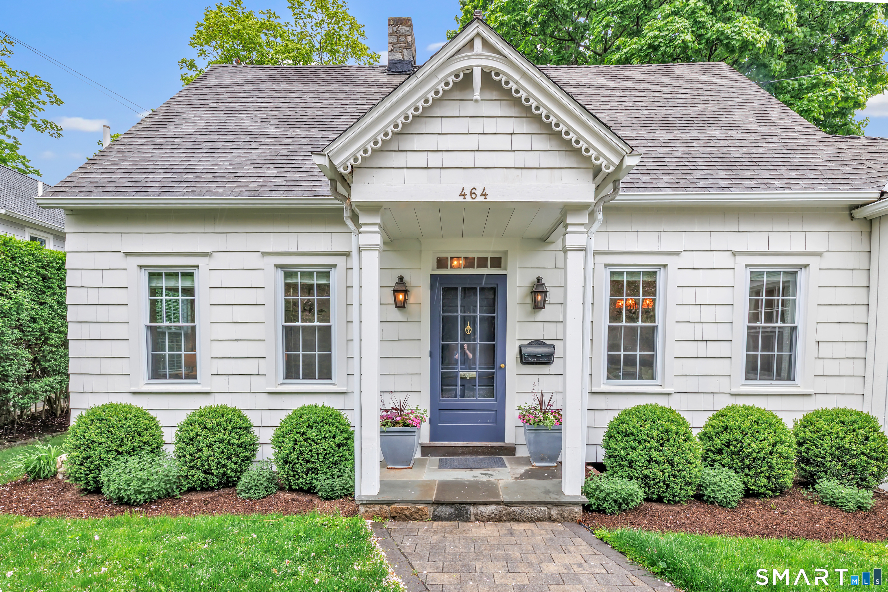 464 Round Hill Road Fairfield CT 06824