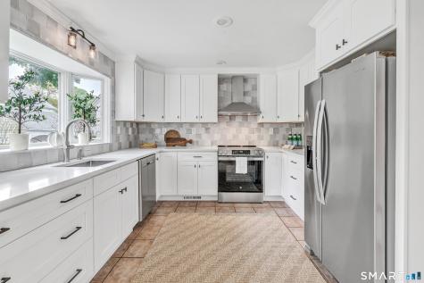 464 Round Hill Road Fairfield CT 06824