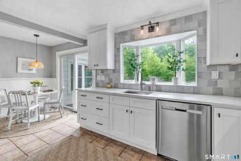 464 Round Hill Road Fairfield CT 06824