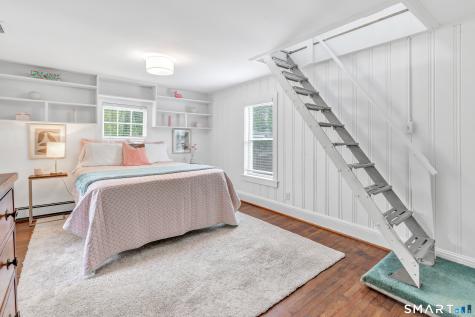 464 Round Hill Road Fairfield CT 06824