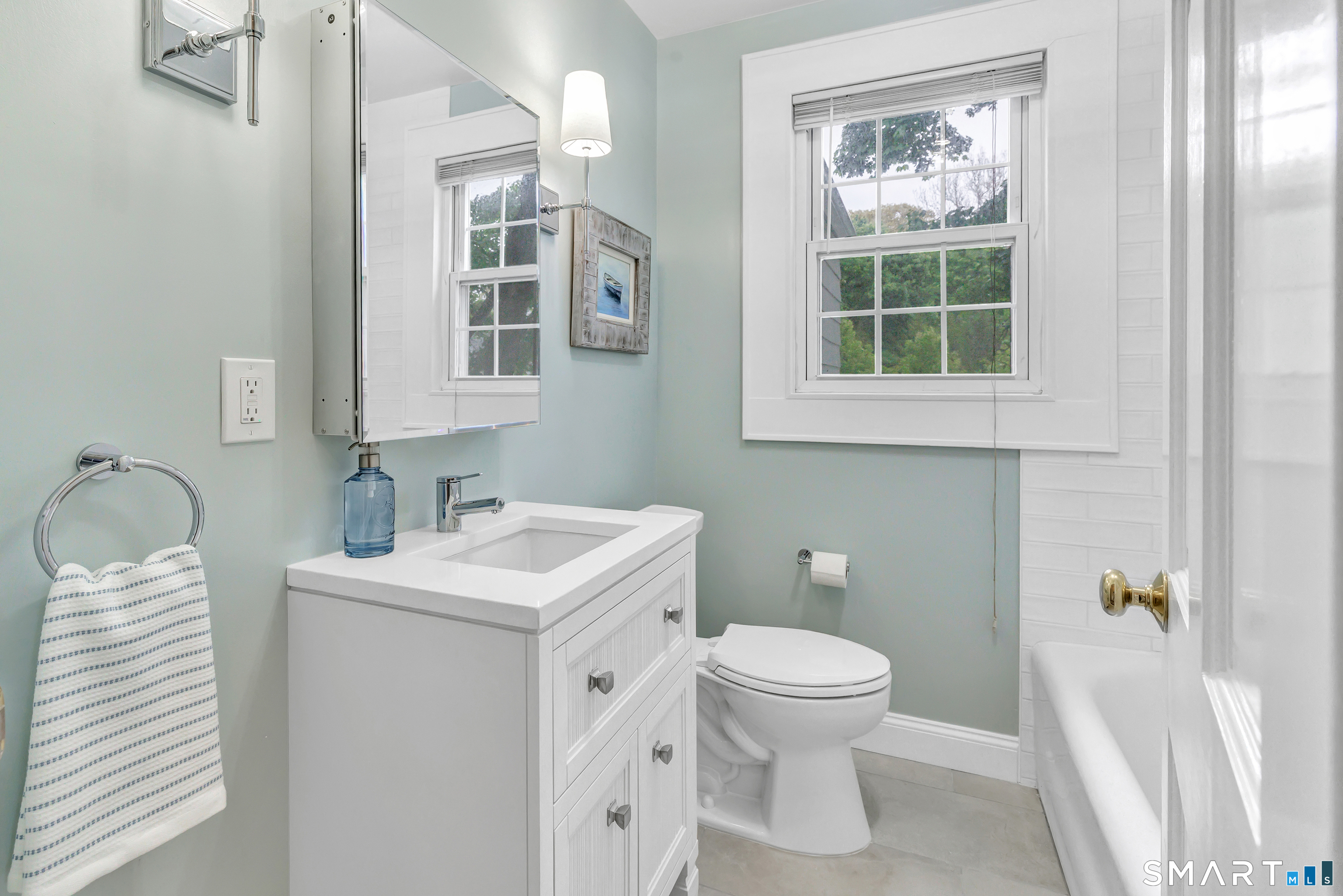 464 Round Hill Road Fairfield CT 06824