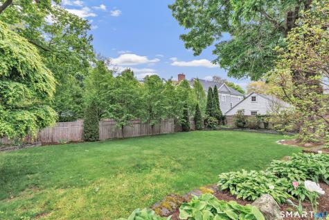 464 Round Hill Road Fairfield CT 06824