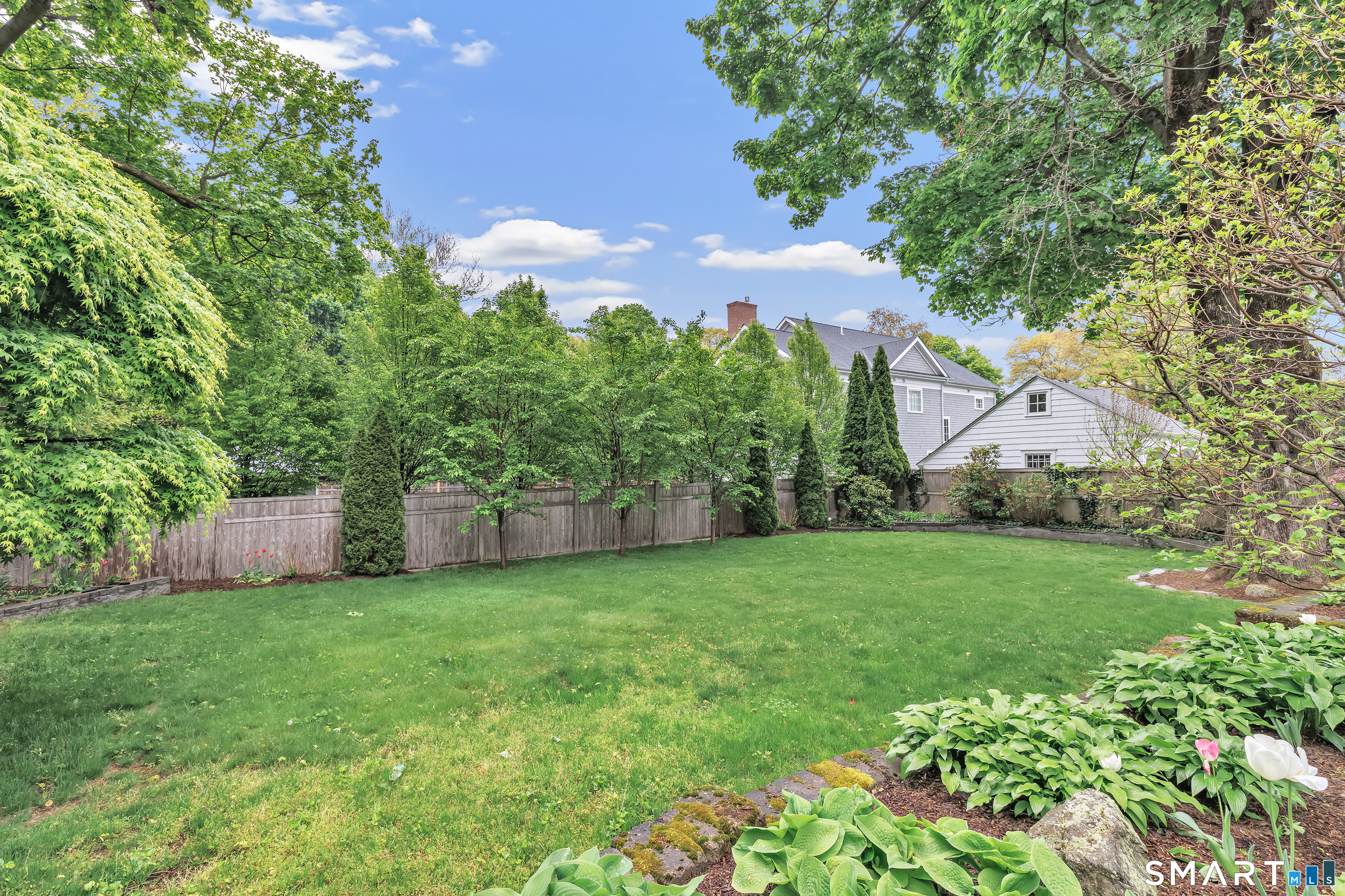 464 Round Hill Road Fairfield CT 06824