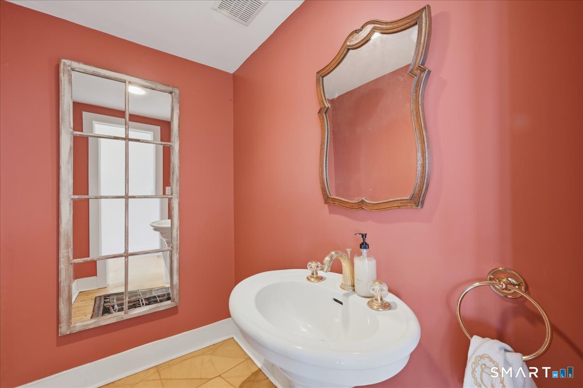 175 North Cove Road Old Saybrook CT 06475