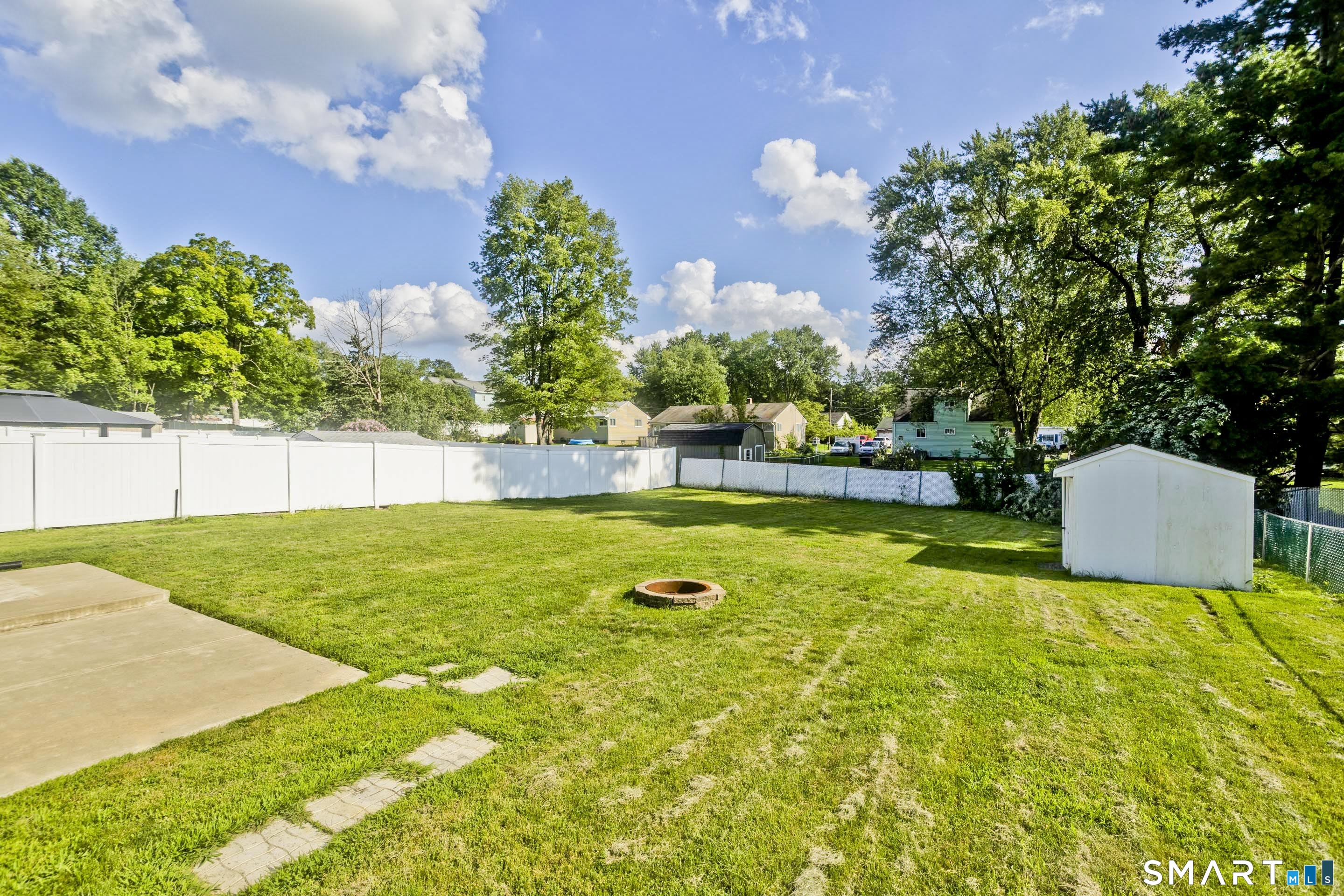 19 Yale Drive Enfield CT 06082