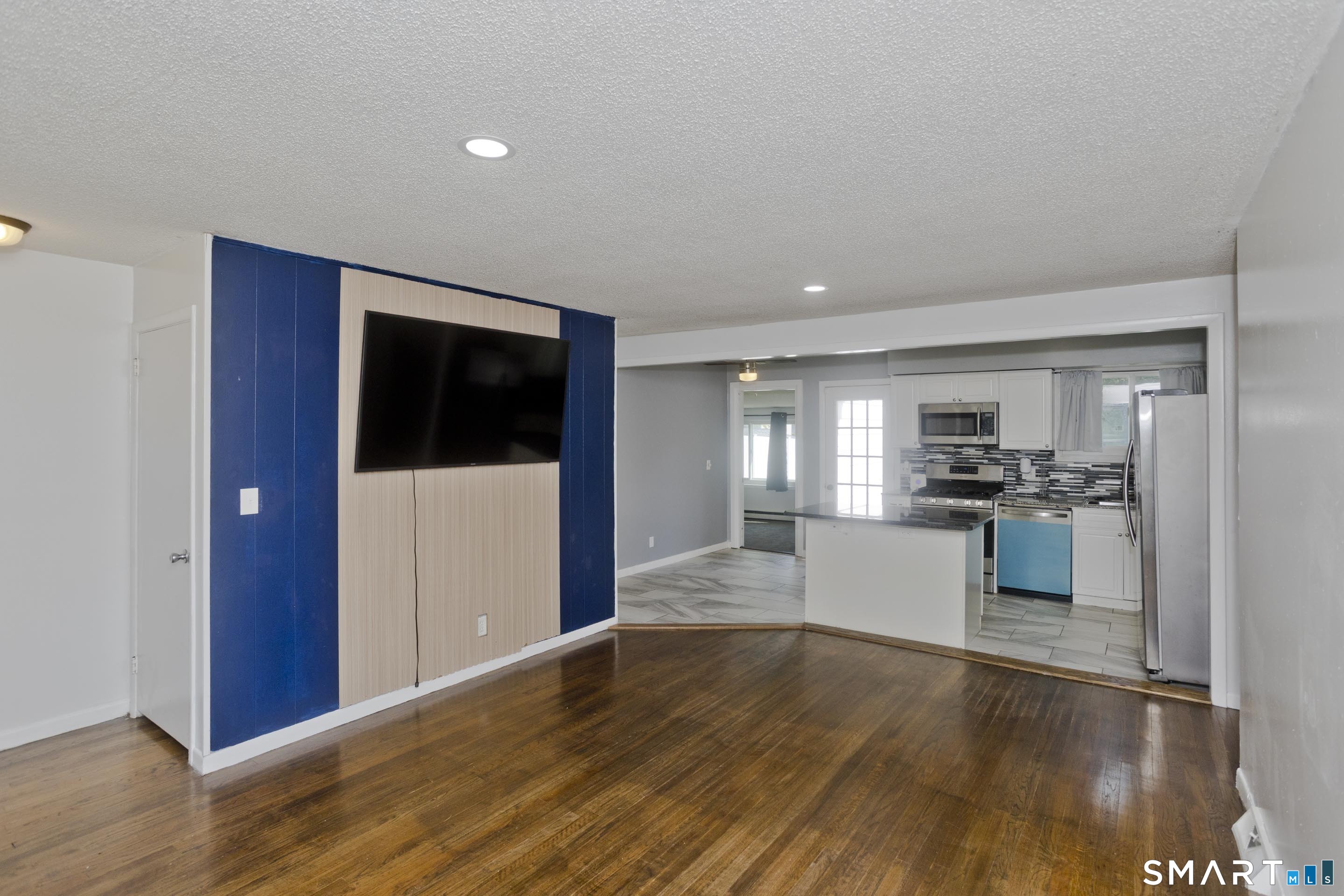 19 Yale Drive Enfield CT 06082
