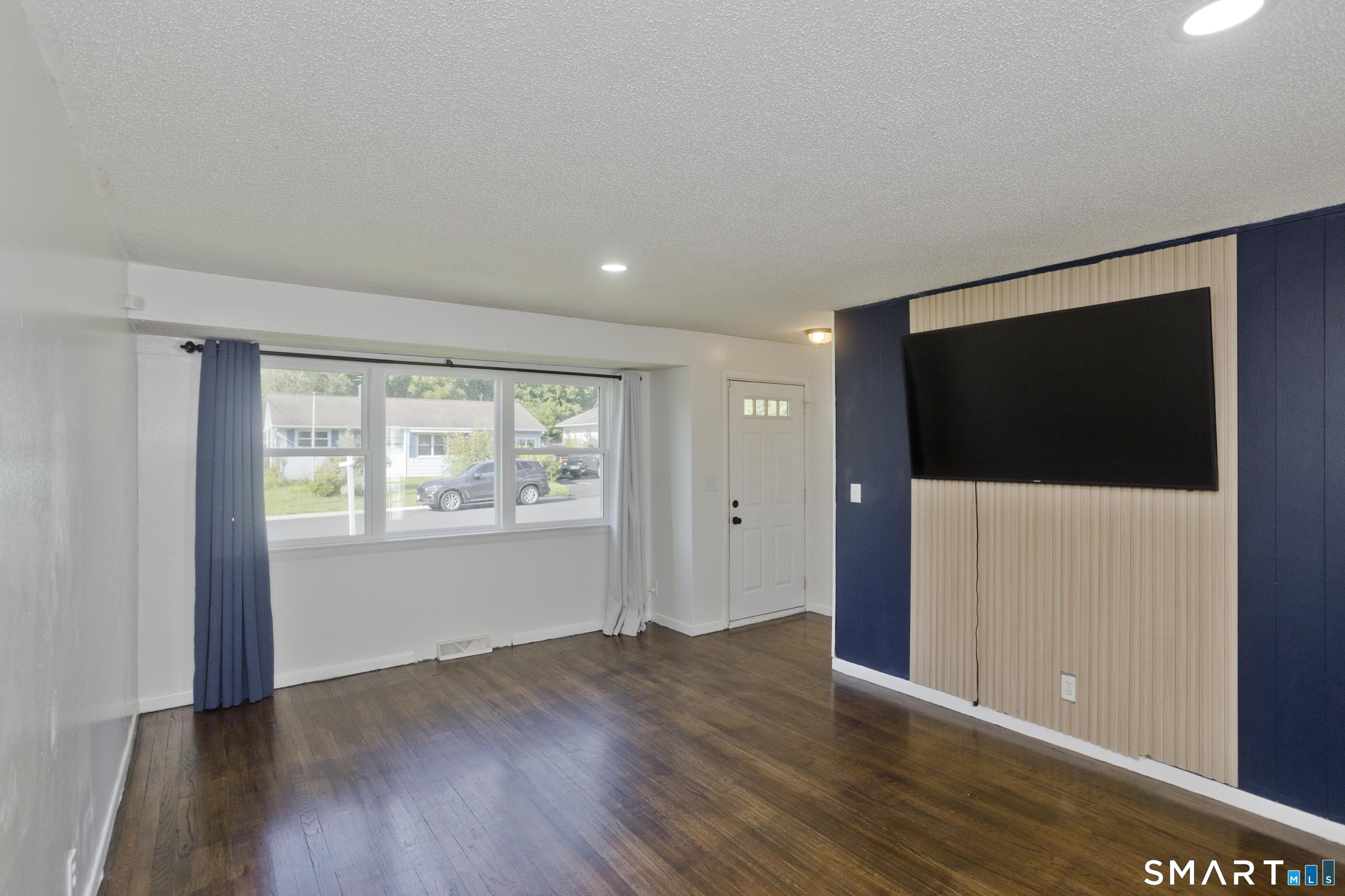 19 Yale Drive Enfield CT 06082