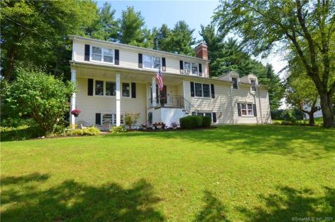 11 Ridge Road Newtown CT 06470