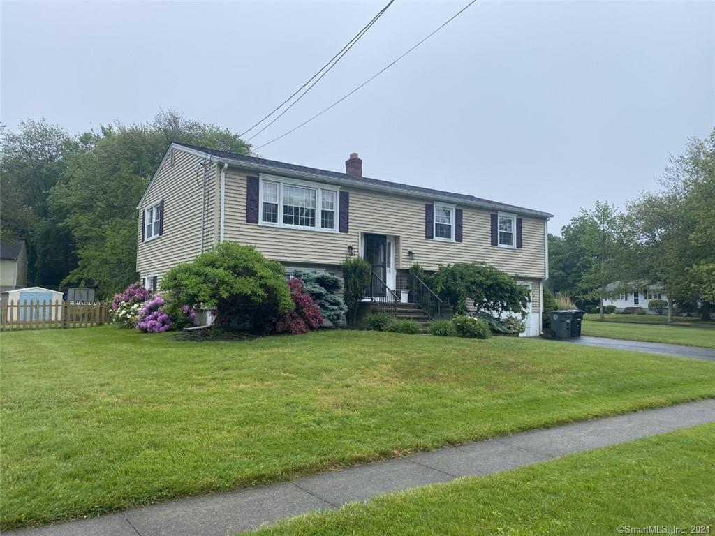 10 Lance Lane Milford CT 06460
