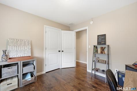 9 Winthrop Drive Farmington CT 06032