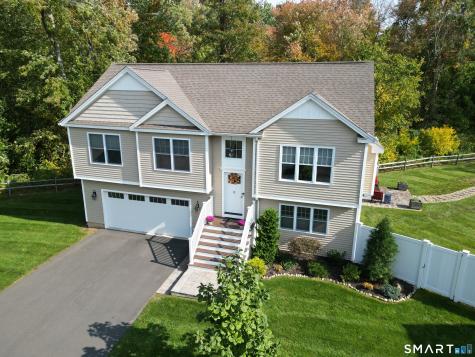9 Winthrop Drive Farmington CT 06032