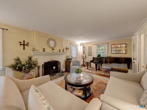 338 Ridgewood Road West Hartford CT 06107