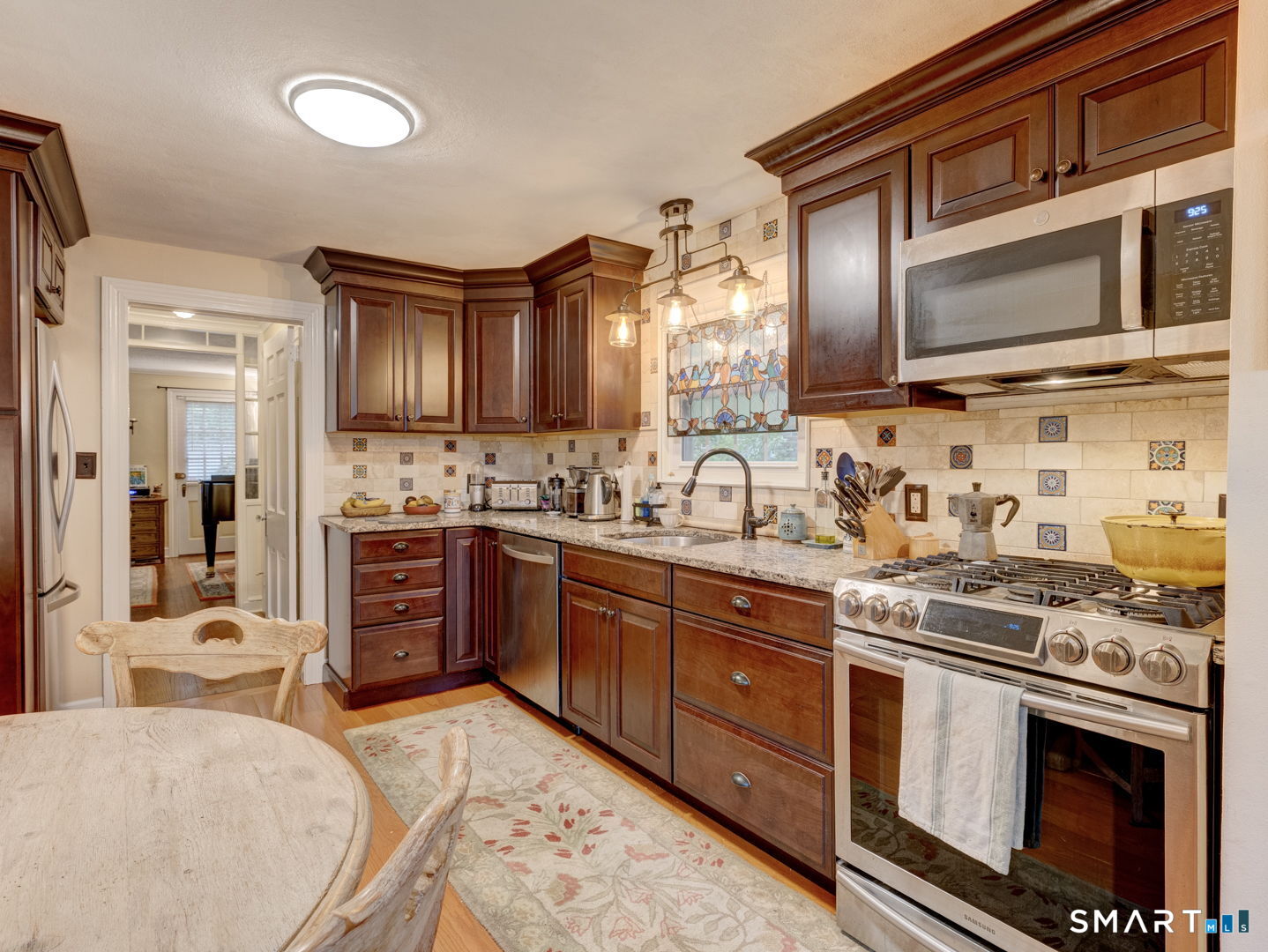 338 Ridgewood Road West Hartford CT 06107