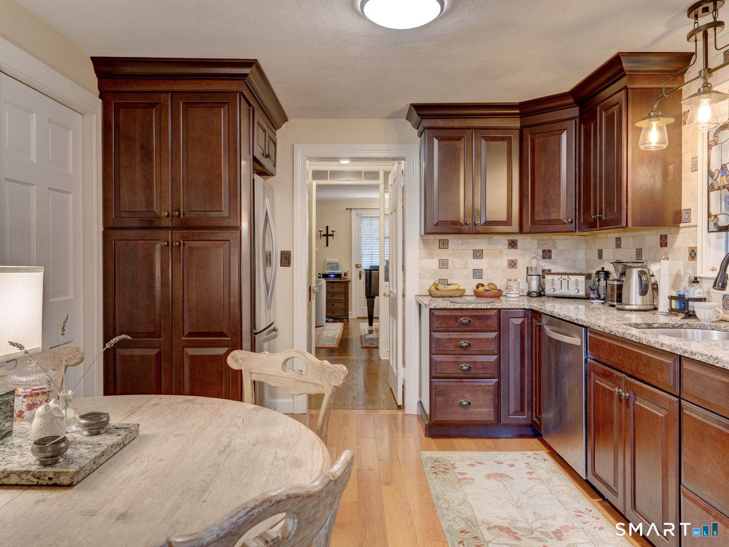 338 Ridgewood Road West Hartford CT 06107