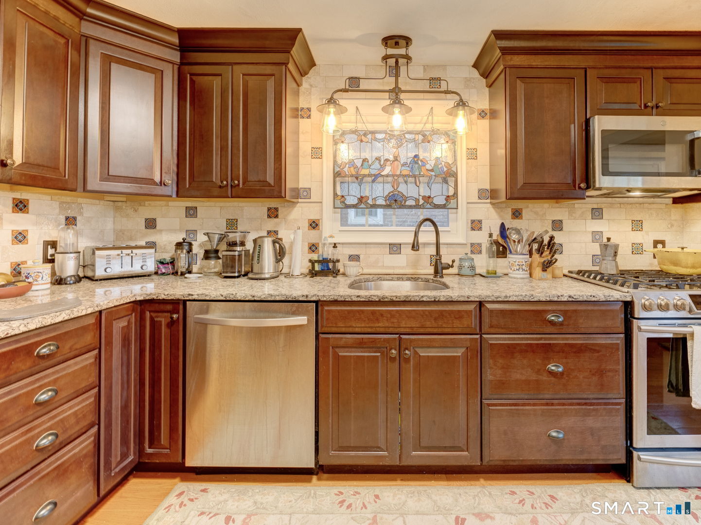 338 Ridgewood Road West Hartford CT 06107