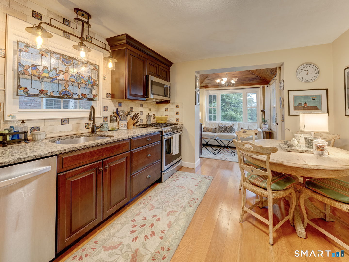 338 Ridgewood Road West Hartford CT 06107